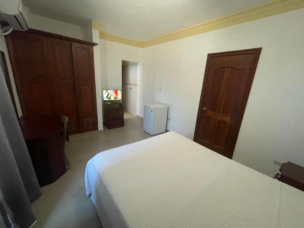Aparta Hotel Caribe Paraiso フアン・ドリオ エクステリア 写真